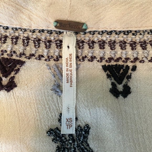 Free People Embroidered Baby Doll Long Sleeve Size Xtra Small Boho Women's Top - Picture 3 of 8